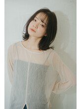 大人のお洒落は少しのトレンドを取り入れて！Relyの美肌カラーは若くなりすぎない貴方だけの特別なスタイル