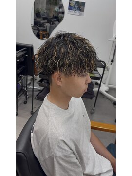 チャプター(CHAPTER) 縦落ちパーマ×メッシュ