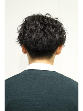 リップスアネックス 大宮(LIPPS annex) 【強めスパイラル】前下がりマッシュ