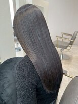 ミア(mia) 大人シアーベージュミニウルフボブミディアムレイヤー