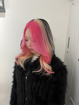 ユニック ウメダ(unique UMEDA) ランダムローライトとアクセントカラー