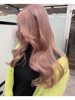 ジゼル 栄 矢場町(Giselle)&nbsp;RENYA☆2ケアブリーチ♪ペールピンクカラー レイヤーカット