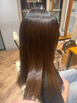 ヘアーショップ エヌアンドエー 越谷店(hair shop N&A)&nbsp;艶やかなまとまりで魅せるナチュラルロングストレート
