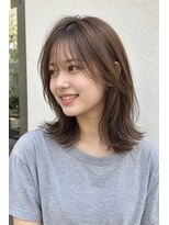 ライクバイコトナ 越谷(RIKE by kotona) ミディアムヘア20代30代ストレートレイヤー前髪なし前髪あり越谷