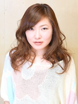 ステージライト(STAGE LIGHT) 脱力ウェーブで重軽Aラインシルエット