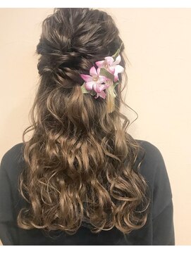 フィオーレ ヘアデザイン(FIORE hair design) ハーフアップスタイル