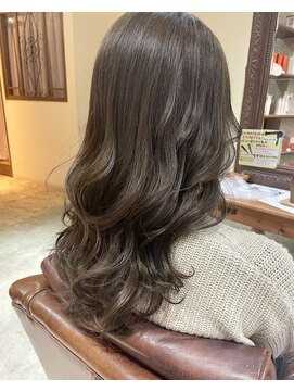 フェリア 梅田(FERIA) 【梅田 茶屋町】オリーブベージュ/アースカラー/モードヘア