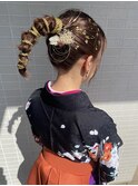 紐アレンジ・金粉・卒業式ヘアアレンジ