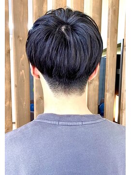 アトリエジーニー(atelier GENIE) ストレートマッシュ×ツーブロック    新海一也