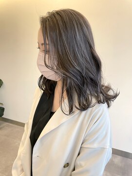 フェーディン(fa/din) ハイライトスモーキーグレージュ