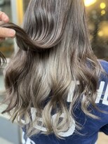 リエコー(RE'ECHO)&nbsp;ホワイトベージュ／インナーカラー