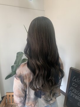 アマネク(AMANEQ by THISCOVER.) オリーブグレージュ×韓国巻き