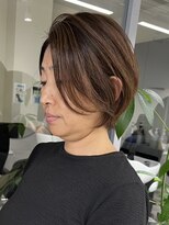 GBG 自由が丘&nbsp;くびれショートボブ40代50代グレイカラー白髪ぼかしハイライト