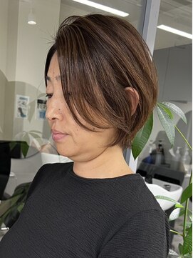 GBG 自由が丘 くびれショートボブ40代50代グレイカラー白髪ぼかしハイライト