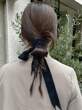 パークレーン アイス イヴェン(park lane ICI yeven) ブリーチなし　オリーブ　結婚式ヘア　韓国ヘアセット　/akari