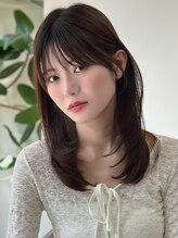 イヴォーク トーキョー(EVOKE TOKYO) レイヤーカットセミロング韓国ヘア顔周りカットフェミニンカラー