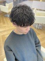 アレス バイ シカ 神戸三宮元町店(ALLES by Cica)&nbsp;波巻きツイストスパイラルパーマツーブロック刈り上げ