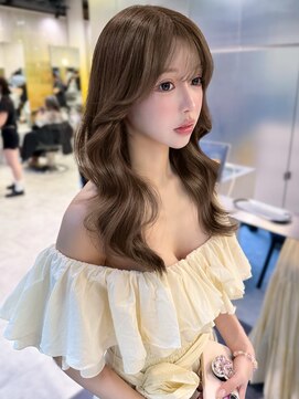 シティ(CITY) 韓国ヘア ベージュ レイヤーカット 顔まわりカット