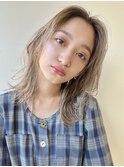レイヤーカットハッシュカット顔まわりミディアムロング