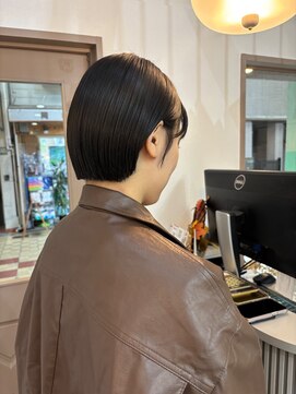 エフ ヘアーアンドリラクゼーション(F. hair & relaxation) 暗めカラーミニボブ11.8