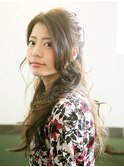 大人可愛いアレンジハーフアップ