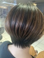 リーオオサカ(Lee Osaka)&nbsp;【Lee大阪店】大人かわいい 束感 前下がりショート /新出奈津樹