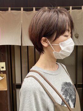 クルミ(kurumi) マスクでも可愛く♪耳かけショート