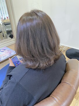 トータルビューティーサロン プリエ(prier) レイヤーボブ|ニュアンスカラー/カーキベージュ/ダメージレス