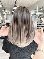 レディアル 大宮(REDEAL ope.) ホワイトバレイヤージュ