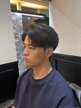 プラウド(PROUD) センターパート/リバースパーマ/田町/メンズカット/理容室/