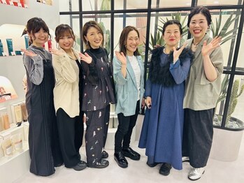 アイコニックナゴヤ(AIconic nagoya)の写真/[名駅]ベテランスタイリストがマンツーマンで♪寄り添う共感力で多様な女性のキレイを実現する人気実力店◎