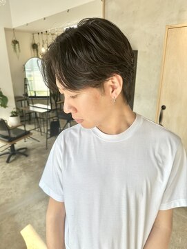 ユニカ(UNIKA) ニュアンスパーマ×センターパート