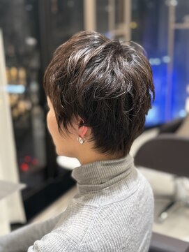 アンベリールフルー(EMBELLIR fleur) アーバンショートヘア