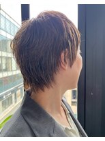 ビハインドザカーテン(BEHIND THE CURTAIN)&nbsp;ショートレイヤー×くせ毛を活かしたレイヤーショート