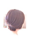 ショートボブ