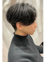 ザ サードヘアー 津田沼 (THE 3rd HAIR)&nbsp;前下がりセンターパート