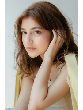 エデュコスゥリール(educo per sourile) 大人可愛いくびれミディ×ベージュ/自由が丘