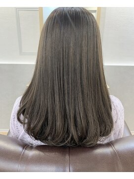 インビテーション(invitation) グレーベージュ