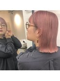 ピンク