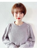ミニーショート_外ハネボブセクションカラーペールベージュ_9051