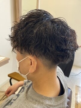 アリラドゥエ(ALiLa Due) カット＋メンズパーマ×波打ちツイストスパイラル