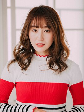 スタリー(Starry) セミロングウエーブ20代/30代/40代/ハレマチ通り