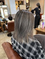 スアバイキキ(SuA by kiki.)&nbsp;黒髪カタログ/ボブルフ/ネビージュ/ワンレン/[千葉]