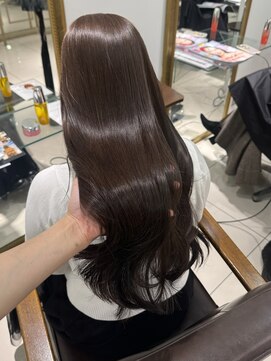 フォルテ 表参道店(FORTE) チョコレートブラウン/透明感カラー/レイヤーカット/表参道