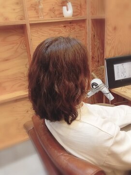 アドラーブル 長岡新保店(adorable) 30代40代50代ふんわりパーマナチュラルベージュ透明感