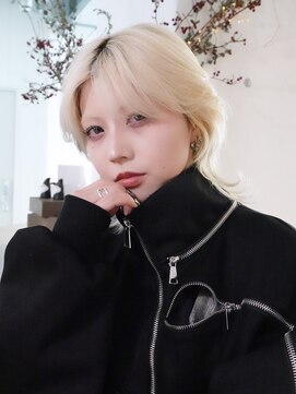 アルバム 池袋(ALBUM) ホワイトブロンドクラゲヘアーマロンベージュ_F0522