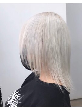 リアイス(Re:ICE) ジェンダーレスホワイトウルフ