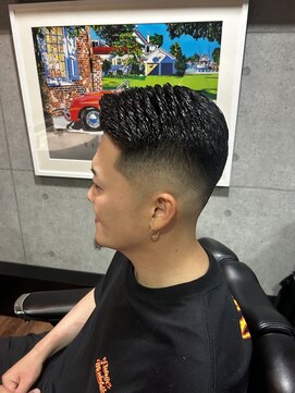 バーバーブロス(BAR BER bro's) サイドパート/浦安/アイロンパーマ