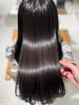 スペシウムバイアンバースデー(spacium by UNBIRTHDAY)の写真/頭皮、地肌、髪、心。すべてにいいものを。周りと差がつく艶髪をー。