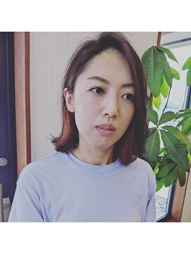 美容室ピース ミディアム外ハネ
